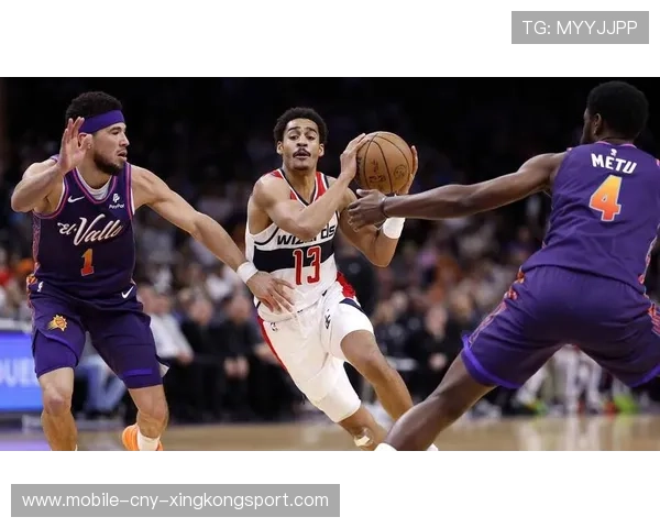 太阳陨落,勇士之光耀长空:布克38分难救主,金州王朝再添传奇! 太阳陨落,勇士之光耀长空:布克38分难救主,金州王朝再添传奇!