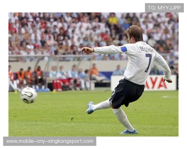 足球任意球折射绝杀：致敬足球场上的奇迹瞬间