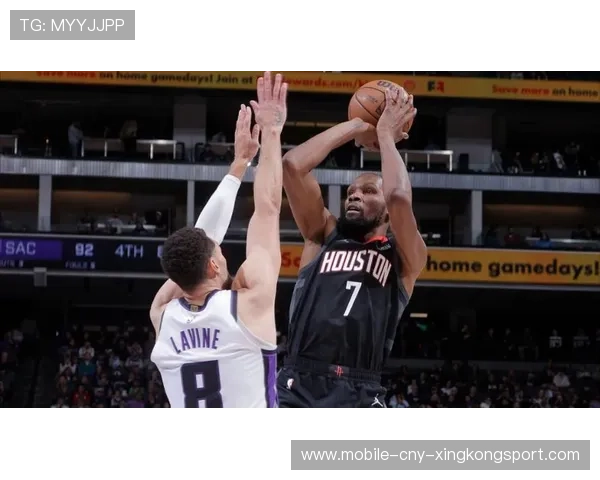 太阳防守问题被放大,杜兰特无力回天,杜兰特伤退勇士遭太阳16分逆转 太阳防守问题被放大,杜兰特无力回天,杜兰特伤退勇士遭太阳16分逆转